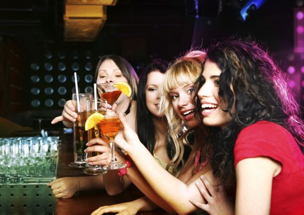 BERE ALCOL AUMENTA IL RISCHIO DI SETTE TIPI DI CANCRO