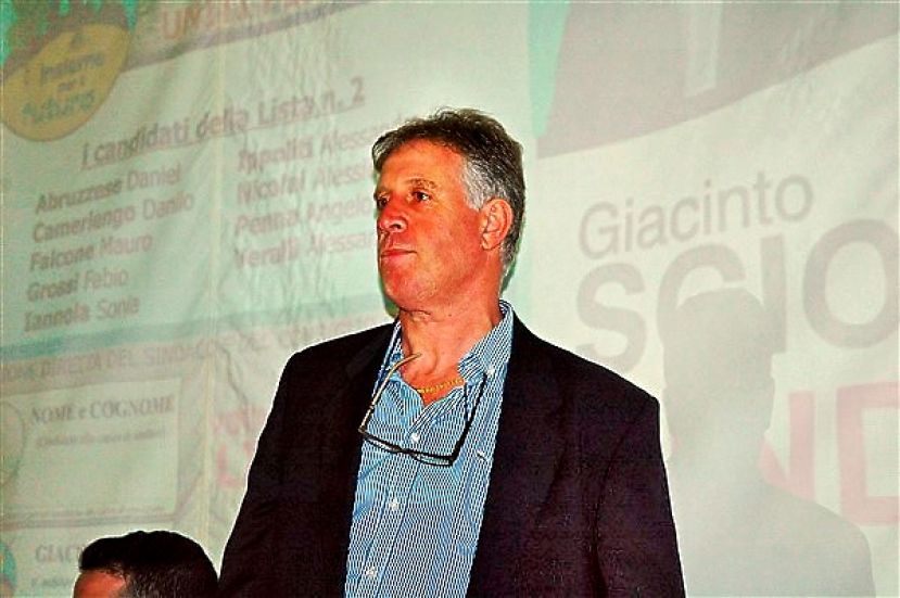 PERETO, GIACINTO SCIO’ E’ IL NUOVO SINDACO: VITTORIA AL “CARDIOPALMA”. NON CE L’HA FATTA BRUNO RANATI AD ESSERE RICONFERMATO