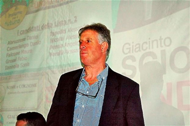 PERETO, GIACINTO SCIO’ E’ IL NUOVO SINDACO: VITTORIA AL “CARDIOPALMA”. NON CE L’HA FATTA BRUNO RANATI AD ESSERE RICONFERMATO