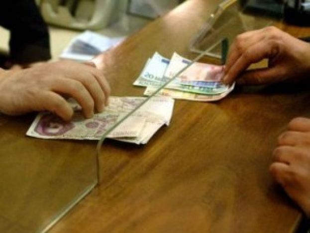 CAMBIARE LE LIRE IN EURO?SI PUO' ANCORA:SOLO PER TRE MESI