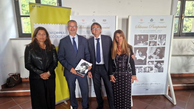 I RAPPRESENTANTI DI FILATELIA DI POSTE ITALIANE