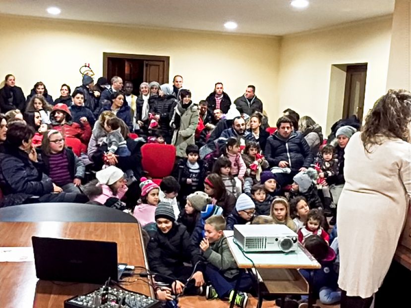 ROCCA DI BOTTE,LA "BEFANA" PORTA DONI A OTTANTA BAMBINI