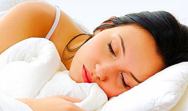 DORMIRE BENE, ECCOVI ALCUNI RIMEDI NATURALI: STRATEGIE SEMPLICI PER UN SONNO RILASSANTE