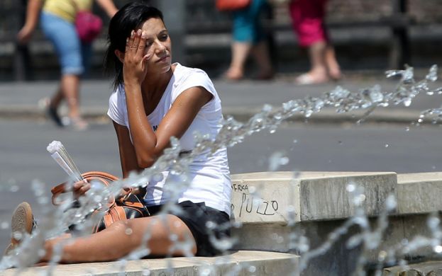 CALDO E AFA,L'ITALIA BOCCHEGGIA