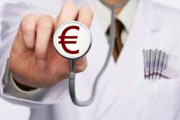 POVERTA':3MILIONI DI ITALIANI RINUNCIANO ALLE CURE,SITUAZIONE INSOSTENIBILE