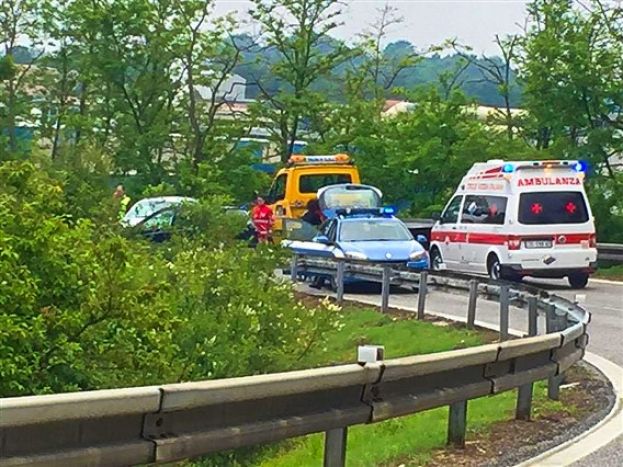 CARSOLI, TAMPONAMENTO A CATENA ALLO SVINCOLO AUTOSTRADALE DELL'A24: CODE IN ENTRATA IN DIREZIONE ROMA