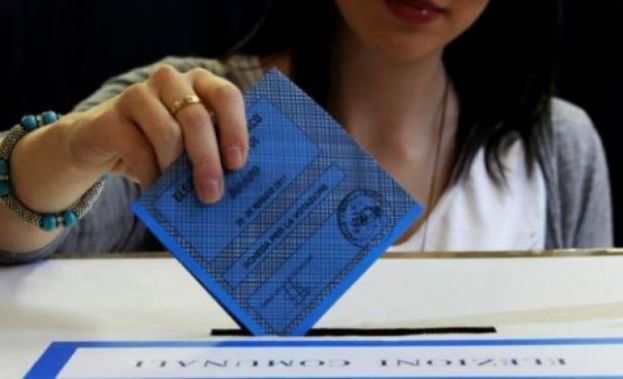 BASSA L'AFFLUENZA AL VOTO A CARSOLI E ROCCA DI BOTTE ALLE 12:00:TRA IL 18 E IL 30%