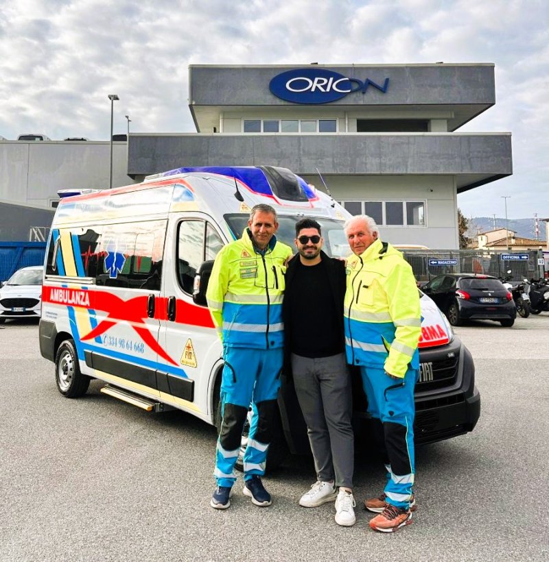 foto Governatore e ambulanza