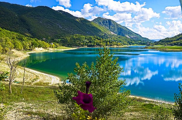LAGO DEL TURANO, L'ANTICO MISTERO "ANTUNI"