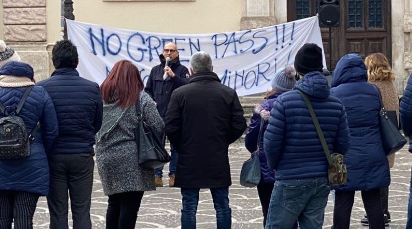 Manifestazione a Sulmona