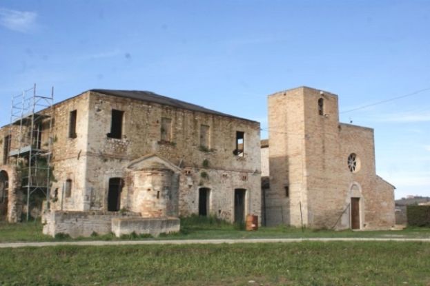 Santa Maria, chiesa