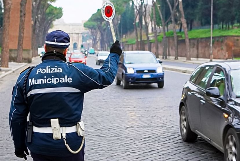 MULTE, NUOVO INCUBO PER GLI AUTOMOBILISTI: ARRIVA "NUVOLA"