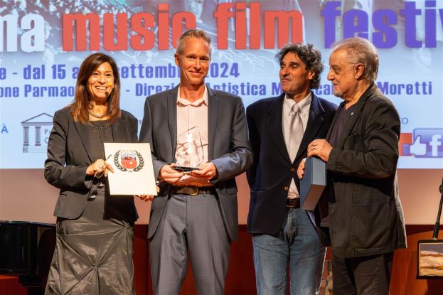 Violetta d'Oro Miglior Compositore Stuart Hancock
