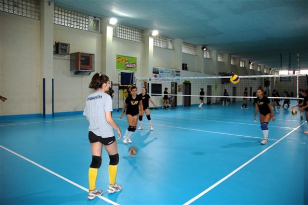 SPLENDIDA PRESTAZIONE DELLE RAGAZZE DEL VOLLEY CARSOLI CHE SCONFIGGONO 4 A 1 IL CUS L'AQUILA