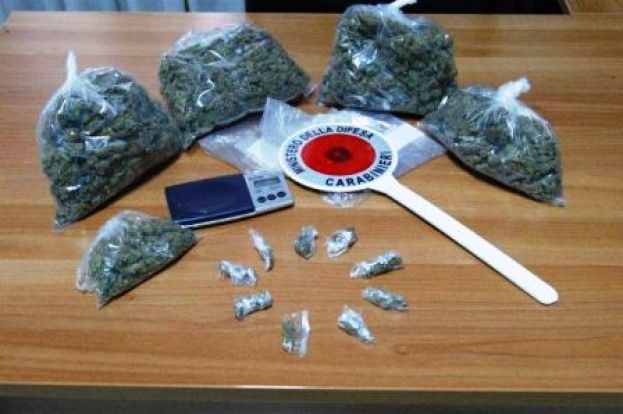 ORICOLA,TROVATI 10 GRAMMI DI MARIJUANA NELLA CASA DEL ROMANO ARRESTATO DAI CARABINIERI