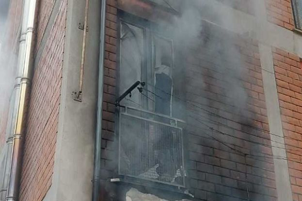 Appartamento in fiamme