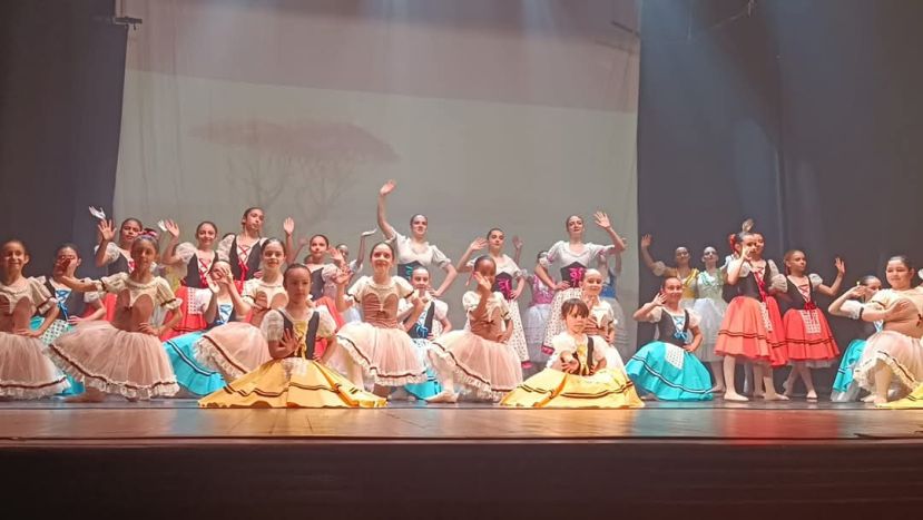 SPETTACOLO DI DANZA