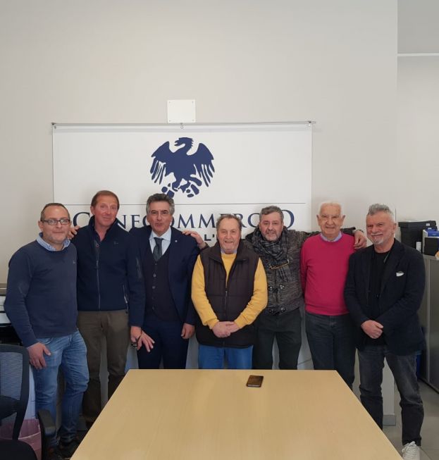 foto dell’incontro tra i Rappresentanti di Confcommercio e dell’Associazione “Saturnino Gatti”