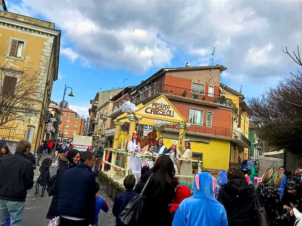 Momenti della sfilata dei carri a Carsoli