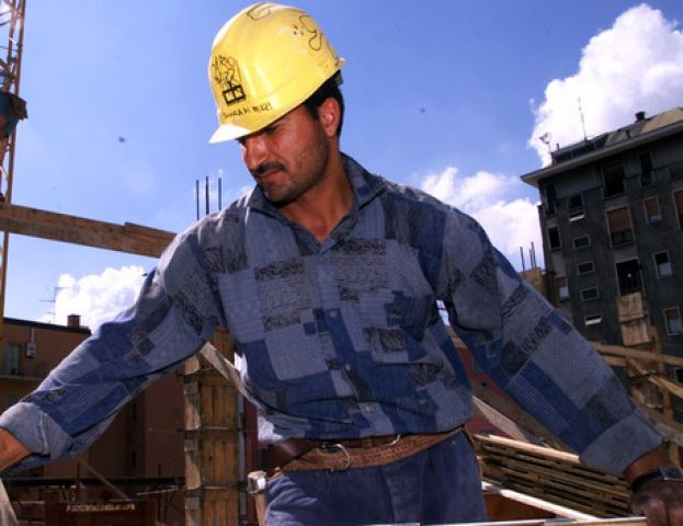 PIL IN FRENATA NEL QUARTO TRIMESTRE 2015, CRESCITA ALLO 0,6%