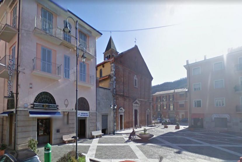 Carsoli, Piazza Corradino