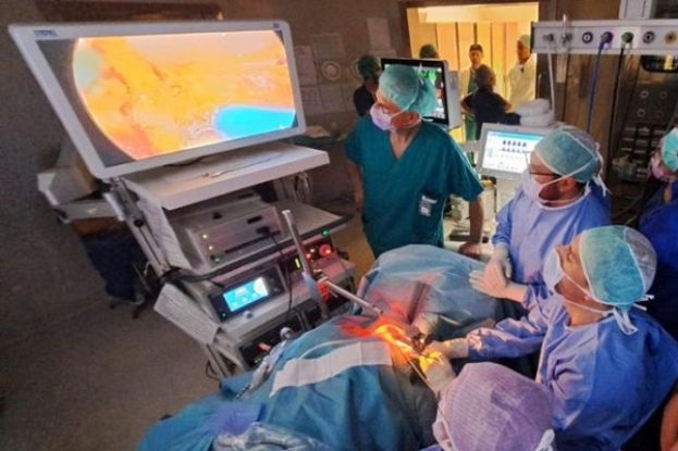 Operazione con robot