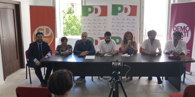 Nella foto della conferenza stampa da sinistra Fina, Pezzopane, Palumbo, Avellani, Fascetti, Tettamanti, Pietrucci.
