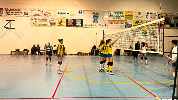 VOLLEY CARSOLI VS COLONNELLA 3-0:BRILLANTE VITTORIA PER CAPITAN TECLA E COMPAGNE
