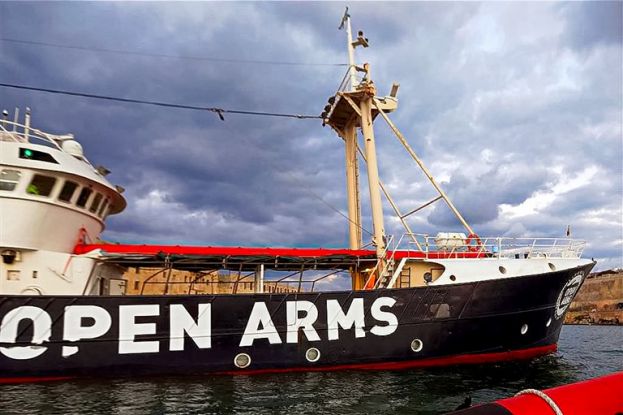 La Nave Ong Spagnola Proactiva Opera Arms
