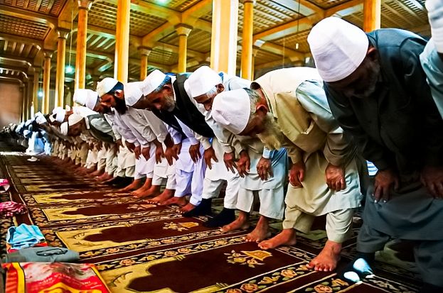 SISMA, IL DELIRIO ISLAMICO: "TERREMOTO VOLUTO DA ALLAH, SOLO COSI' POTETE SALVARVI"