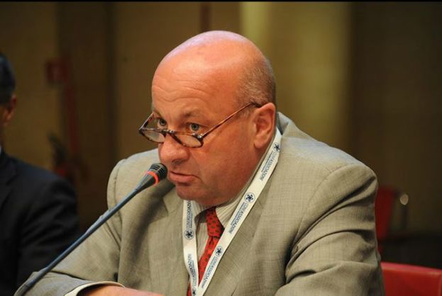 Dott. Salvo Iavarone