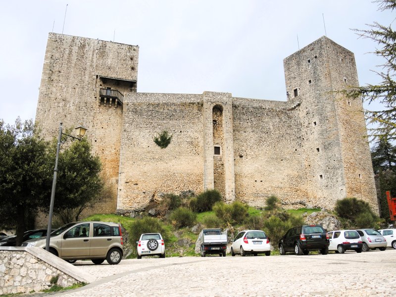Castello di Pereto