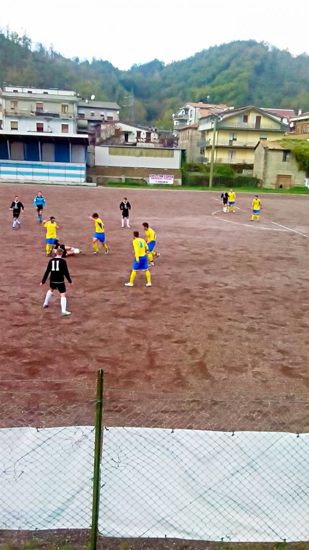 IL REAL CARSOLI SI IMPONE IN CASA PER 4-1 SUL VILLAVALLELONGA IN COPPA ABRUZZO E PASSA AL TURNO SUCCESSIVO
