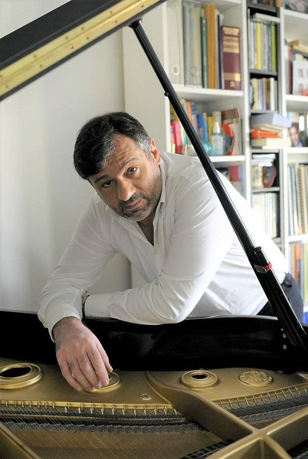 PAOLO CAVALLONE