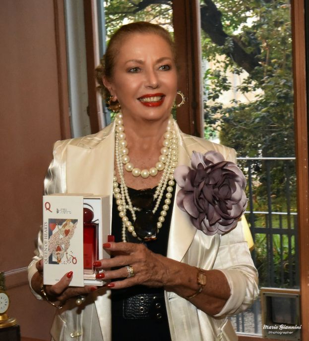 REGINA SCHRECKER