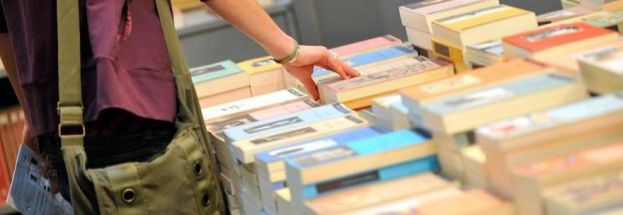 CARO LIBRI,ALLARME ROSSO:1 SCUOLA SU 5 E' FUORI LEGGE.BOLOGNA,ROMA E GENOVA LE CITTA' PEGGIORI